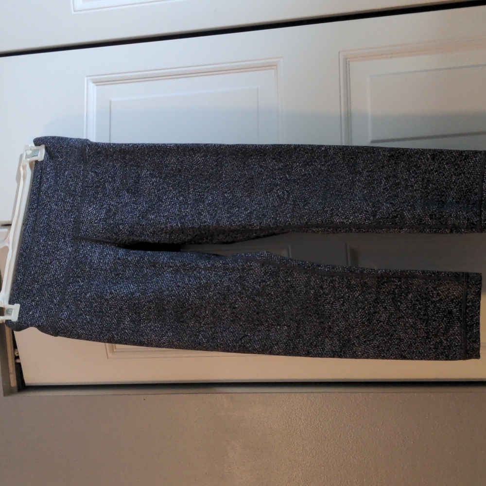 Lululemon leggings, size 6, blue